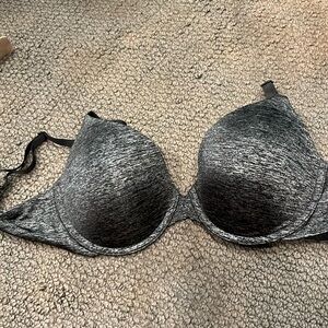 Hardly worn Victorias Secret uplift semi demi bra 34D